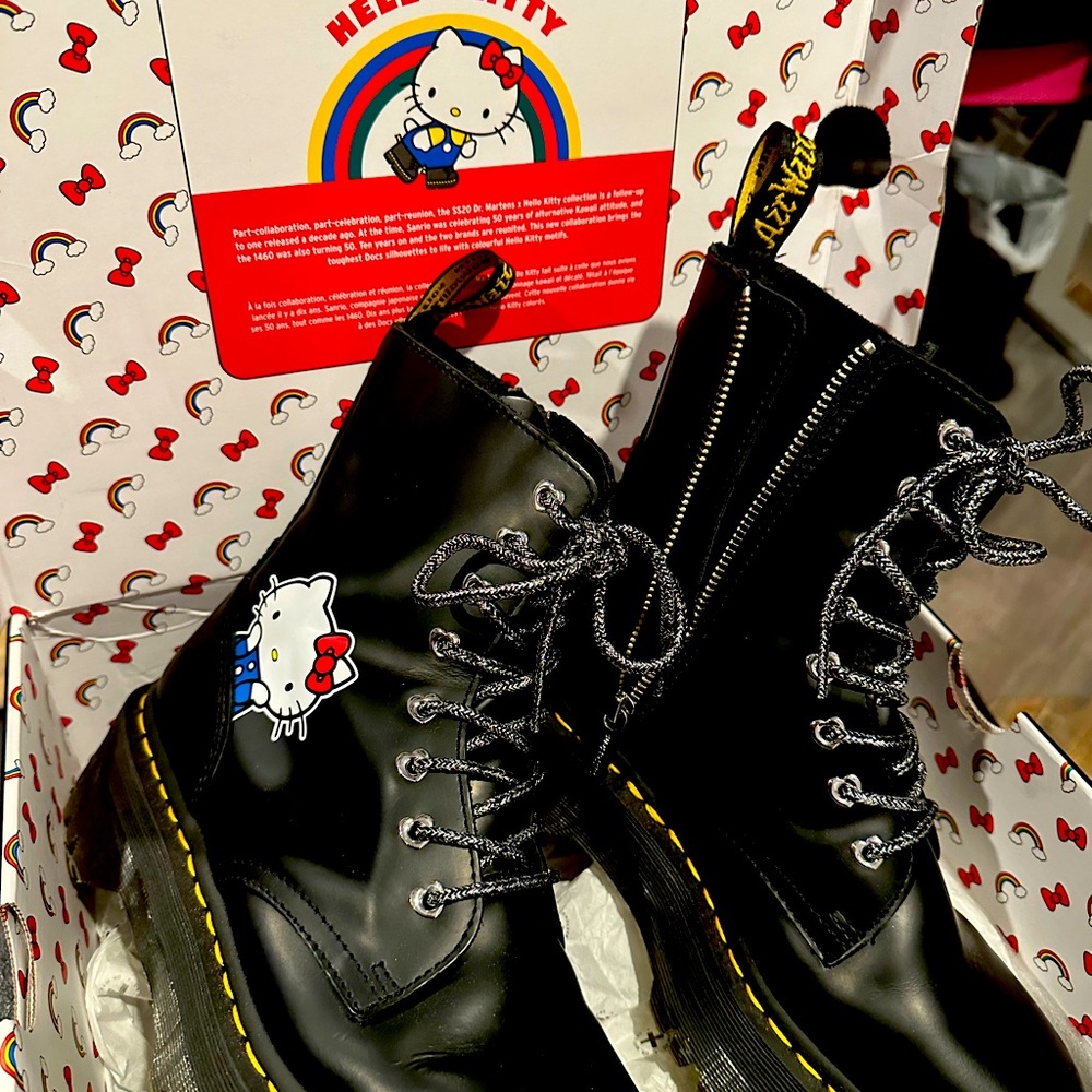 Dr. Martens Hello Kitty Jadon Boots